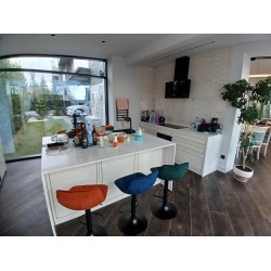 Кухня с фасадами из крашеного МДФ А-148